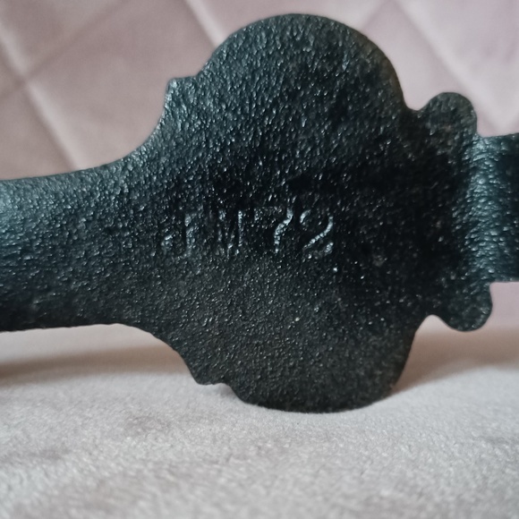 Vintage Eastlake Style Aged Gothic Black Cast Iron Door Knocker - Picture 7 of 8